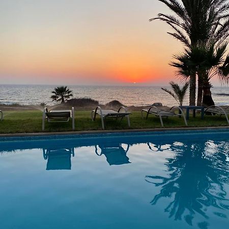 Kymmates Beach Front Villas Paphos Kültér fotó