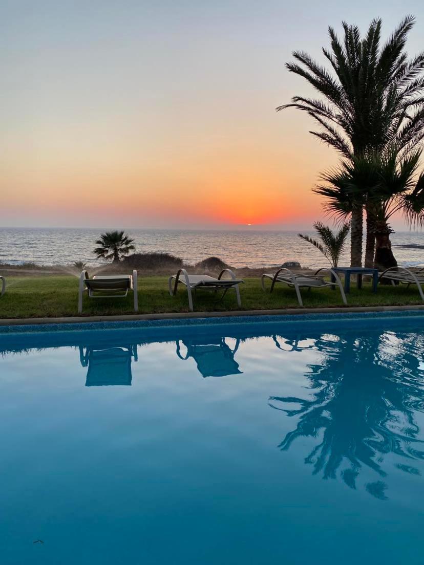 Kymmates Beach Front Villas Paphos Kültér fotó