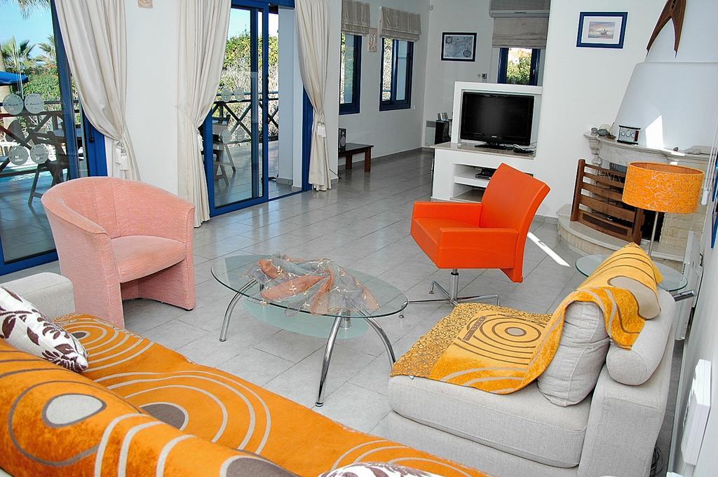 Kymmates Beach Front Villas Paphos Kültér fotó
